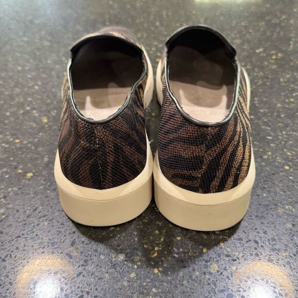 Bernardo Danica Brown Multi Zebra Platform Slip On Sneakers. Size 7. - Picture 9 of 12